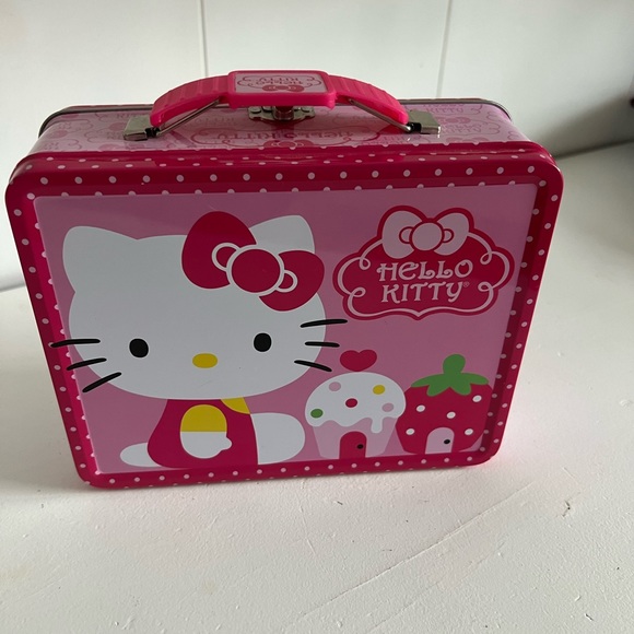 Hello Kitty Metal Lunch Box - Picture 7 of 9